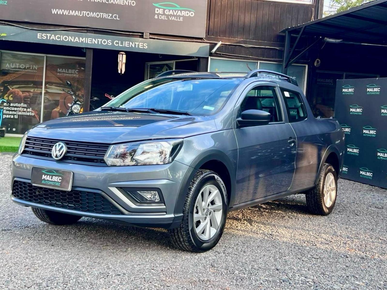 VOLKSWAGEN SAVEIRO 1.6 DC 2024  - MALBEC AUTOMOTRIZ