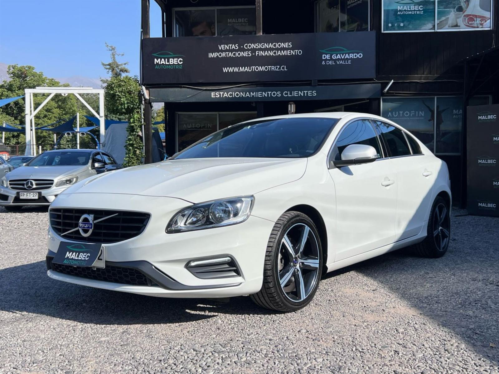 VOLVO S60 2.0 T5 R-DESIGN 2019  - MALBEC AUTOMOTRIZ