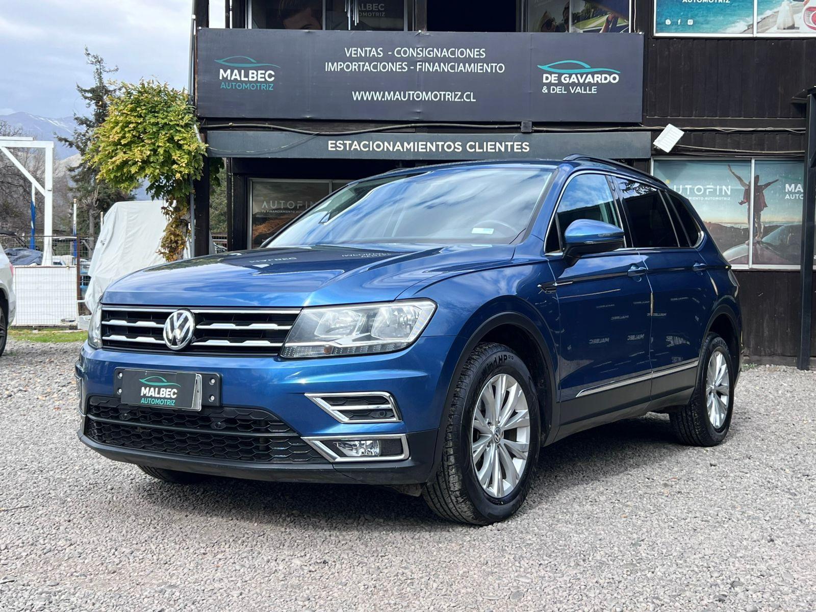 VOLKSWAGEN TIGUAN COMFORTLINE 2.0 TDI 2018 MANTENIMIENTO AL DÍA - 