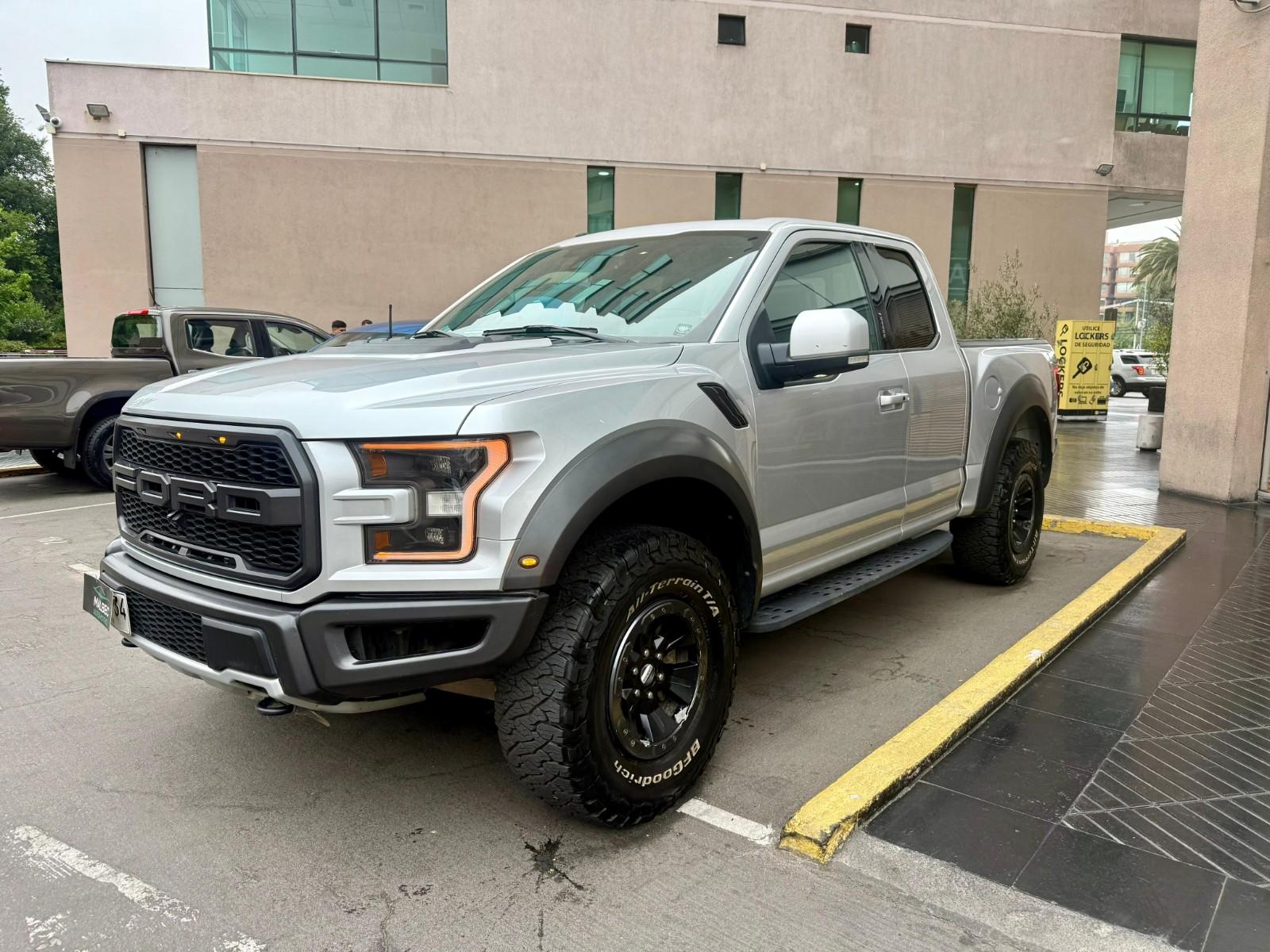 FORD F-150 RAPTOR 3.5 4x4 2018 VERSION CABINA Y MEDIA - FULL MOTOR