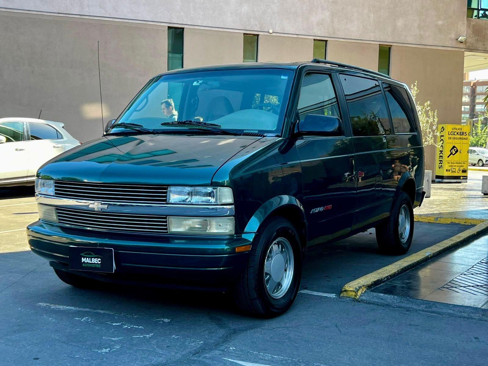 CHEVROLET ASTROVAN 4.3 4x4 1998 TRES CORRIDAS DE ASIENTOS - FULL MOTOR