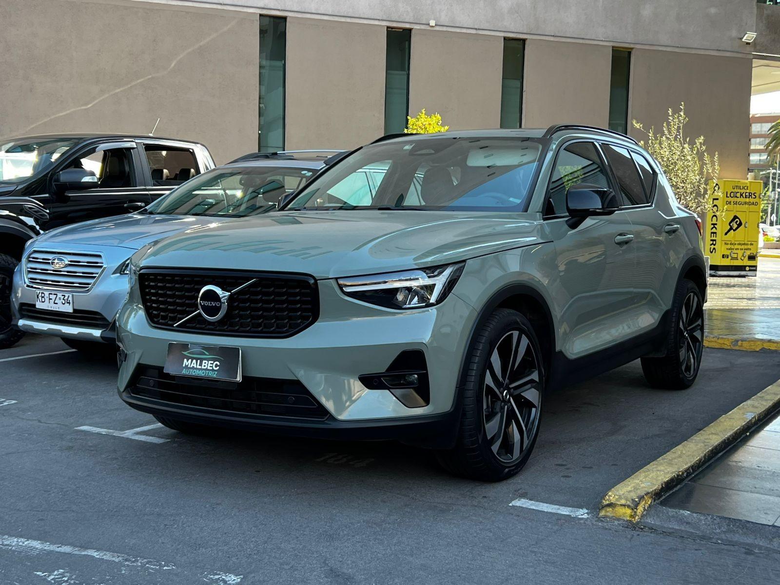 VOLVO XC40 ULTIMATE B5 AWD 2023 - FULL MOTOR