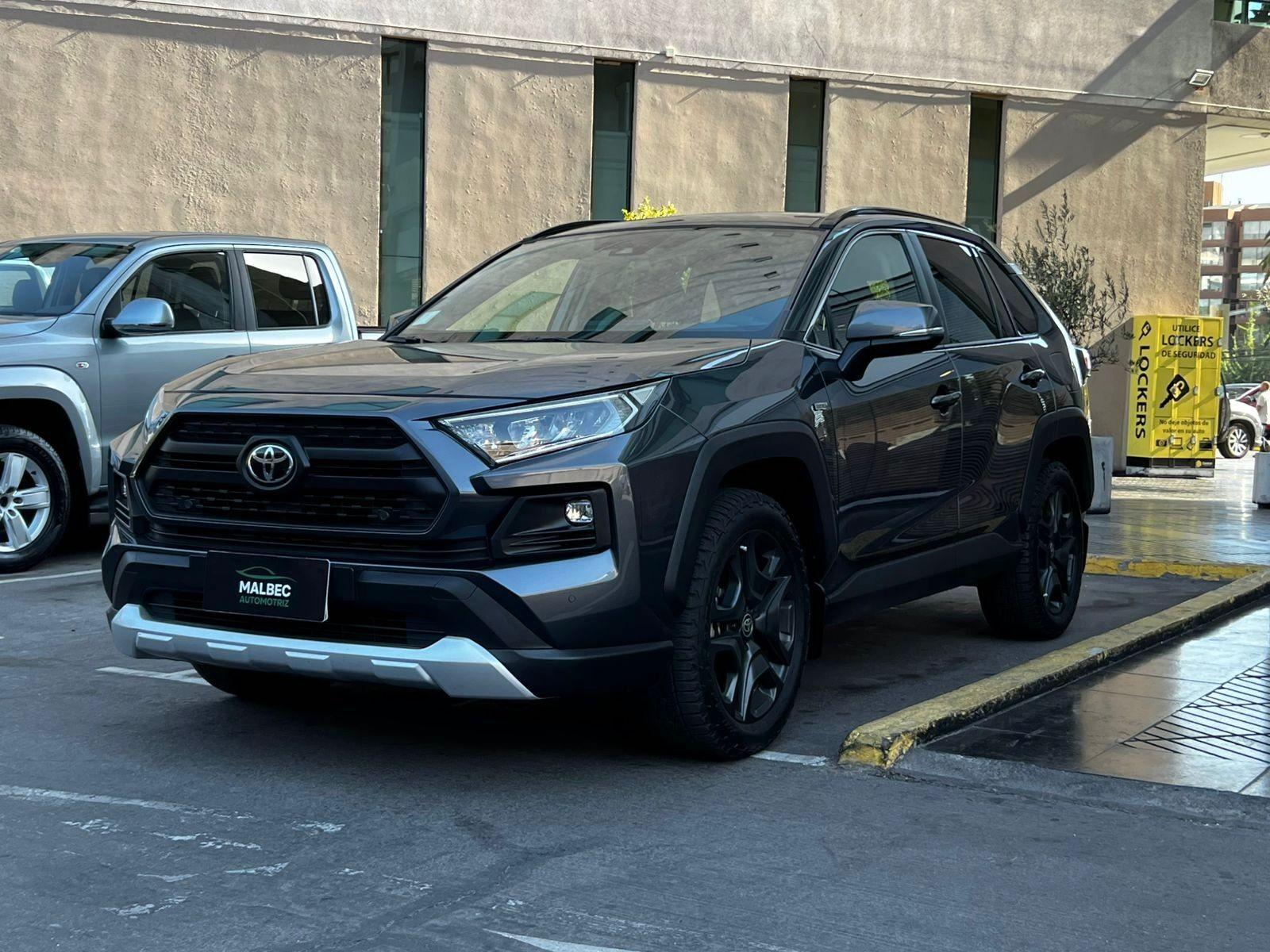 TOYOTA RAV 4 ADVENTURE 4x4 2022 UN DUEÑO MATENIMIENTO EN LA MARCA - FULL MOTOR