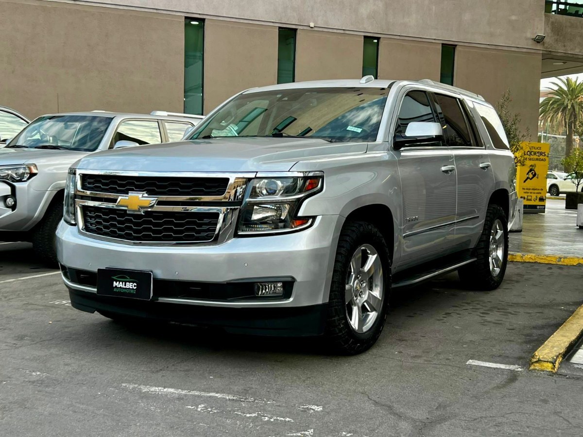 CHEVROLET TAHOE LT 5.3 2017 TRES CORRIDAS DE ASIENTOS - FULL MOTOR
