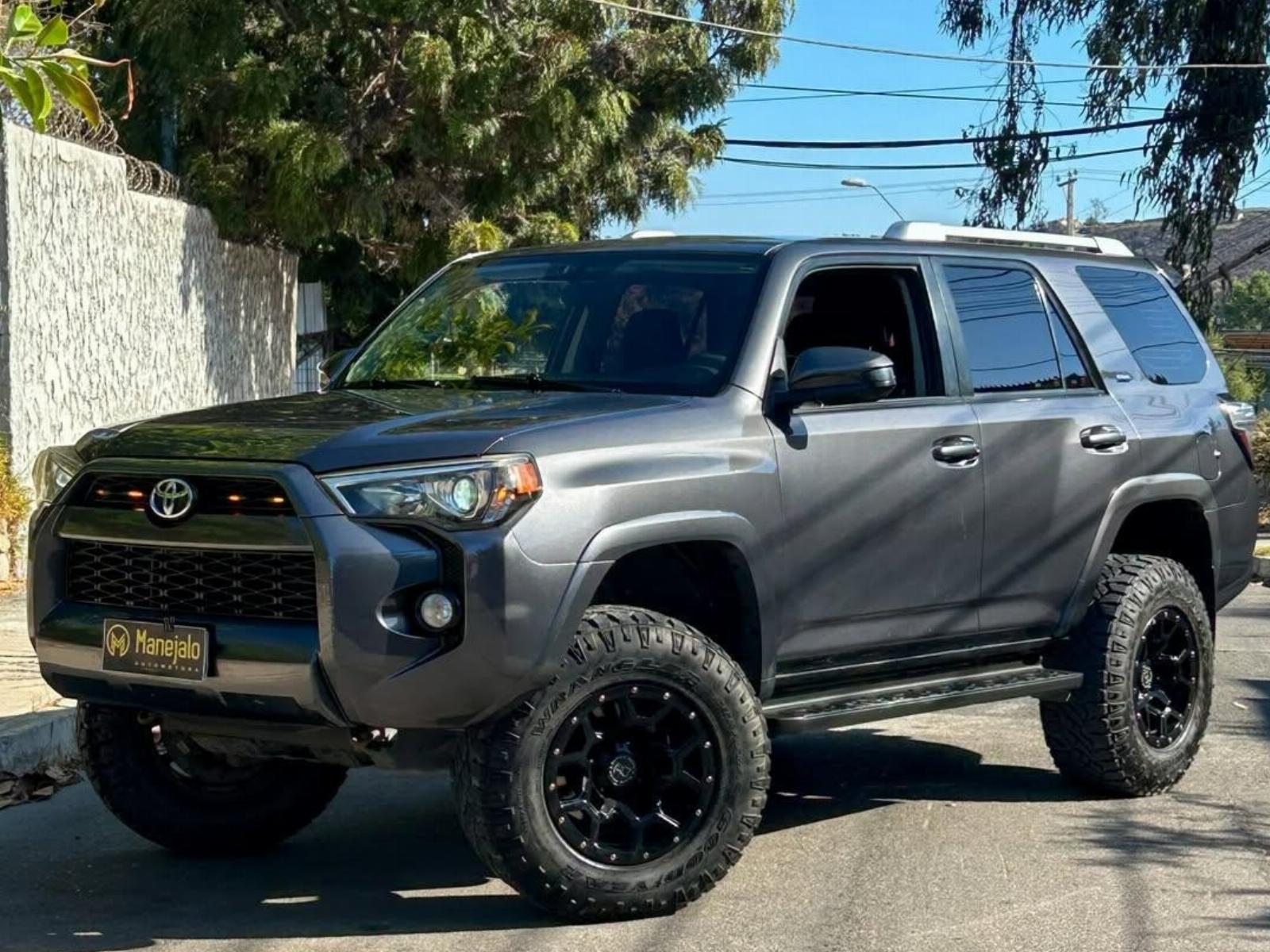 TOYOTA 4 RUNNER SR5 4.0 2WD 2016 ¨DISPONIBLE¨ - FULL MOTOR