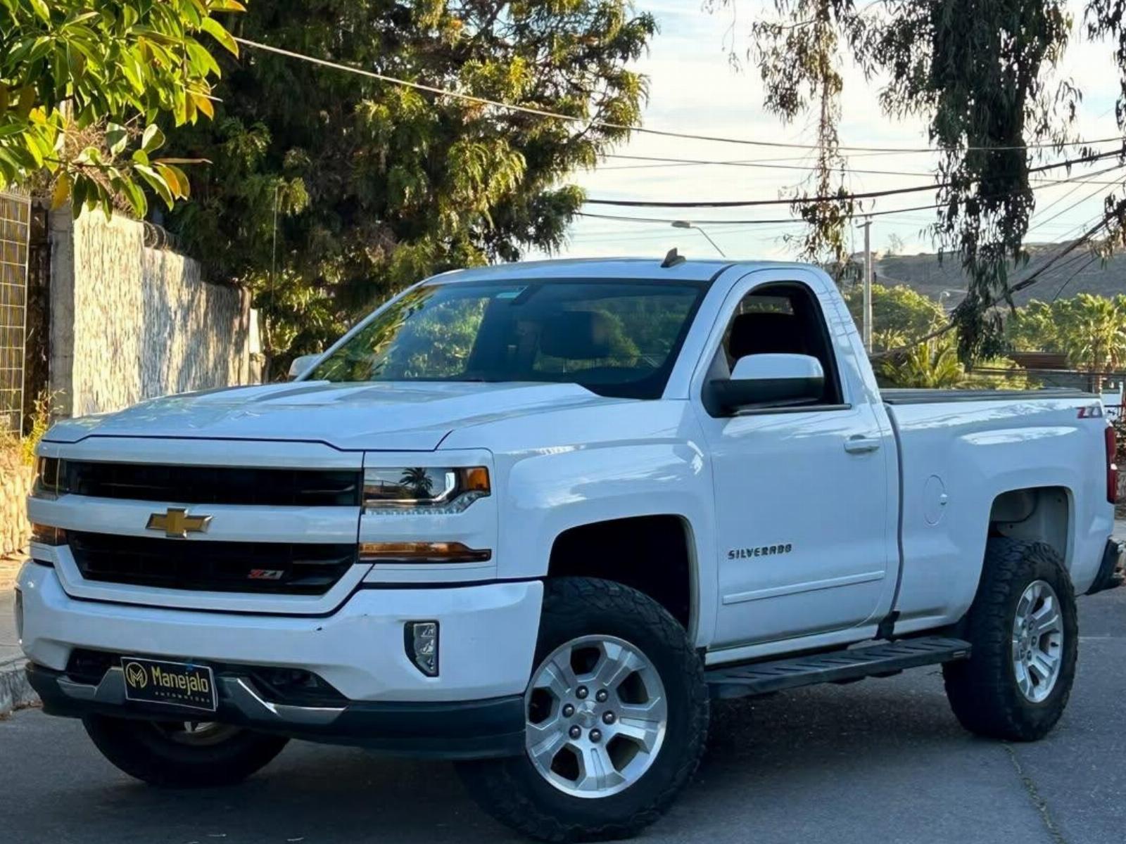 CHEVROLET SILVERADO C/S 5.3 4WD 2018 ¨DISPONIBLE¨ - FULL MOTOR