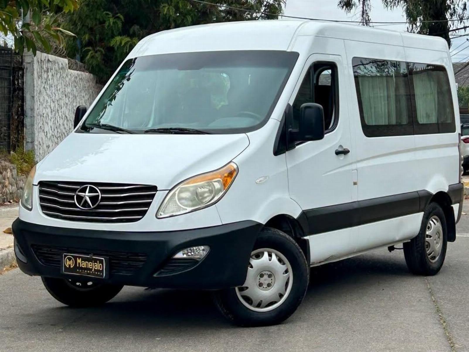 JAC SUNRAY 11+1 2018  - Manejalo Automotora