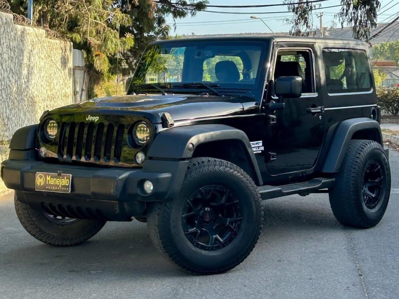 JEEP WRANGLER 3.6L SPORT AT 2013  - Manejalo Automotora