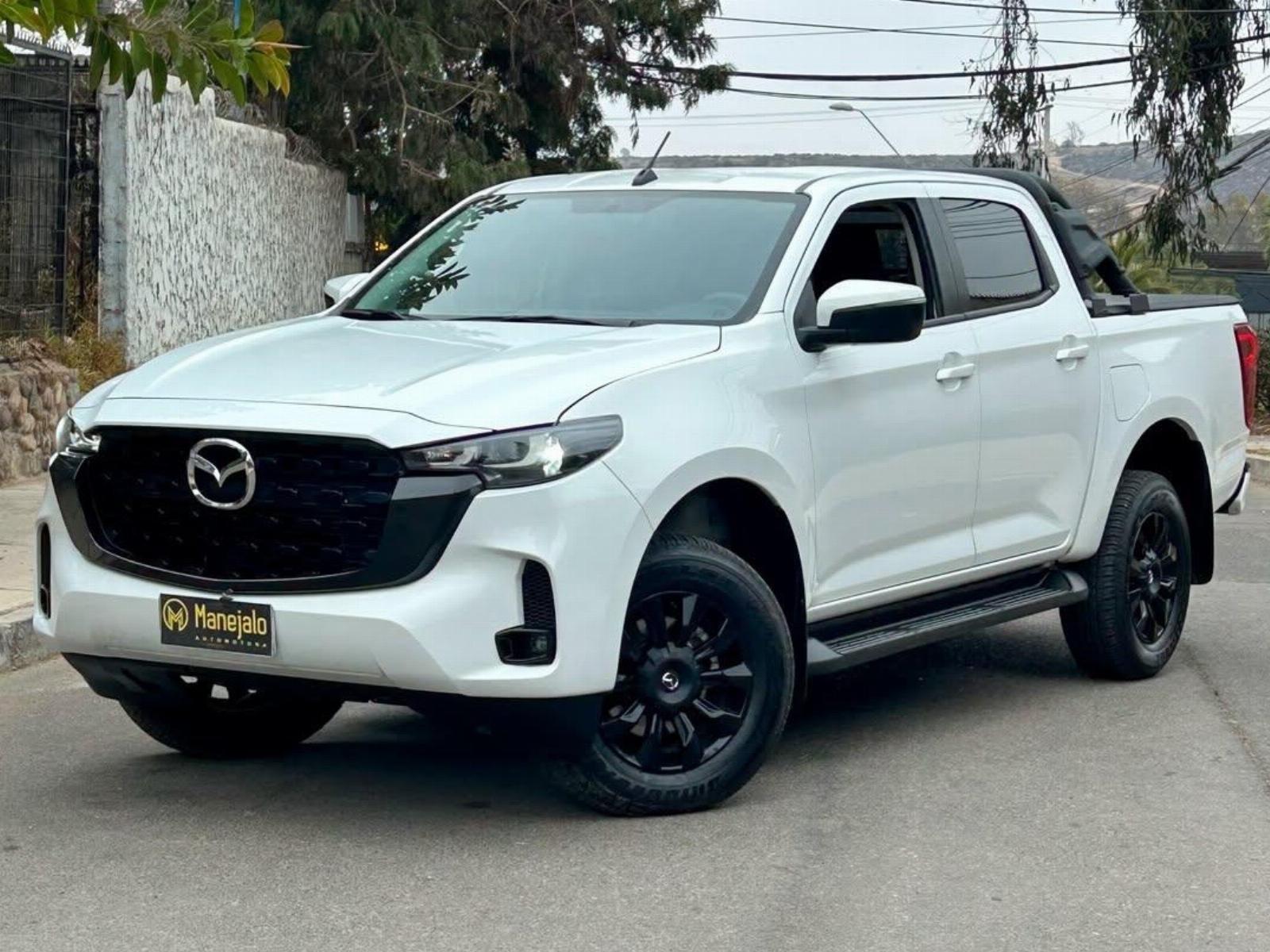 MAZDA BT-50 CORE 4X4 2025  - Manejalo Automotora