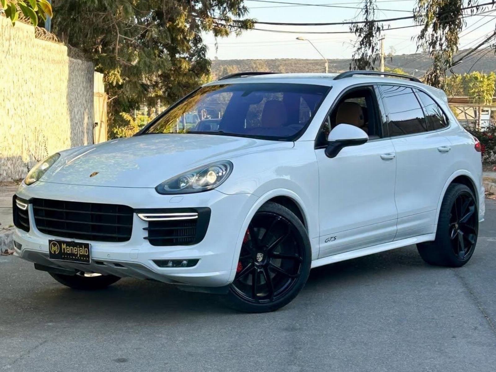 PORSCHE CAYENNE GTS 3.6 BITURBO 2016  - Manejalo Automotora