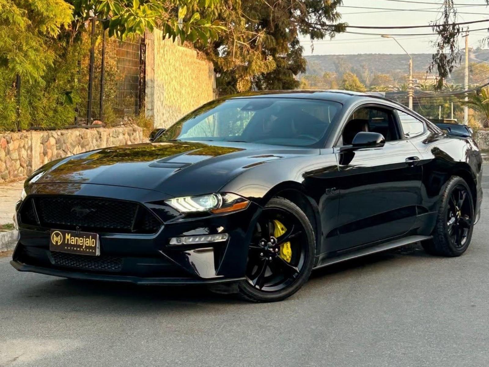 FORD MUSTANG GT 5.0L V8 2021  - Manejalo Automotora
