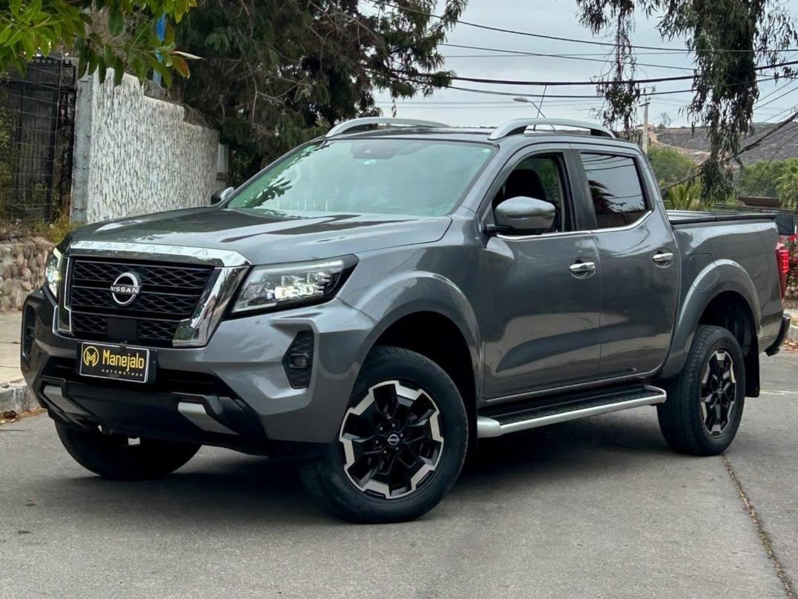 NISSAN NAVARA LE 2.3L 2023  - Manejalo Automotora