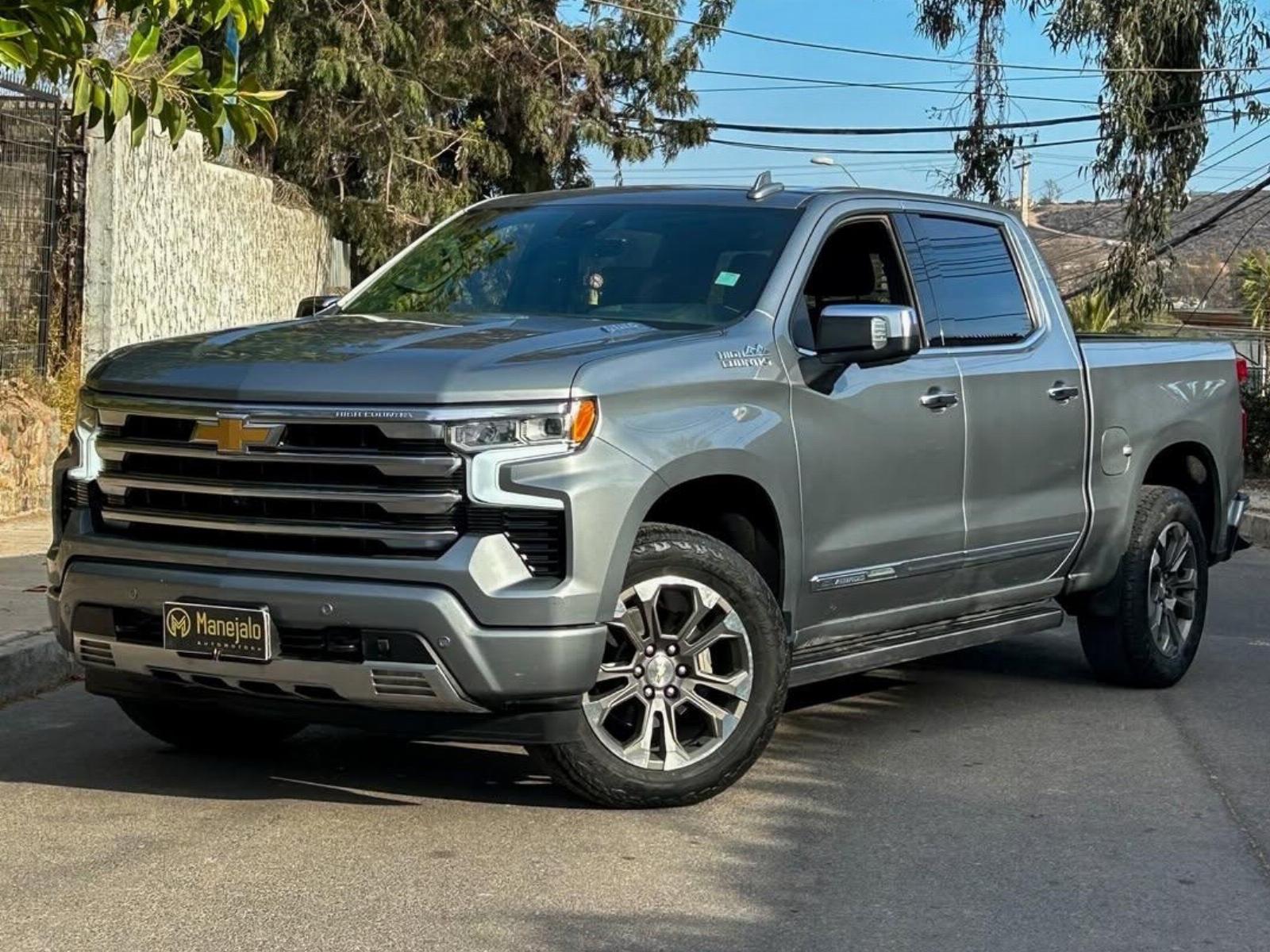 CHEVROLET SILVERADO HIGH COUNTRY DURAMAX 3.0 2023  - Manejalo Automotora