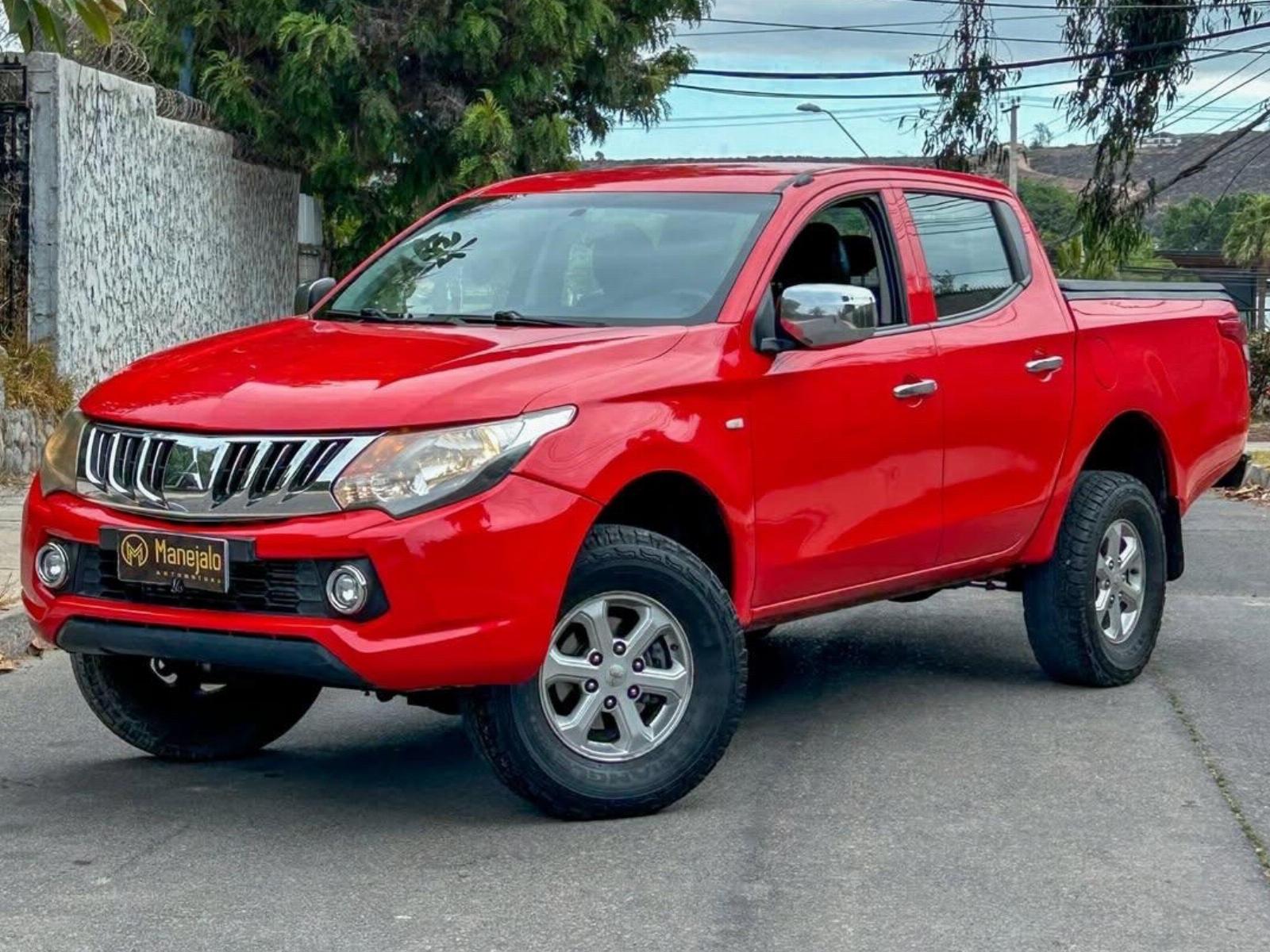 MITSUBISHI L200 WORK CR 2.4L 2016  - Manejalo Automotora