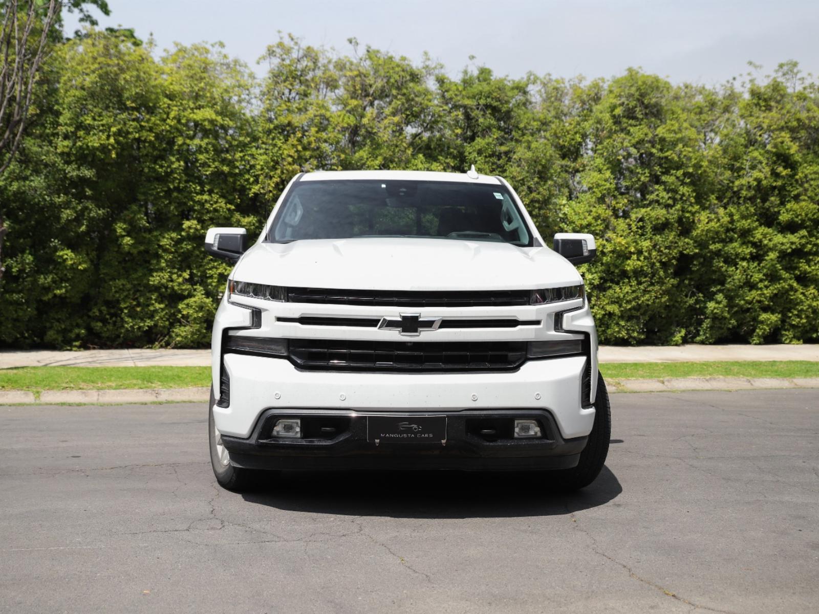 CHEVROLET SILVERADO 5.3 LTZ DC 4WD 2022 Facturable, Cubre pickup - FULL MOTOR