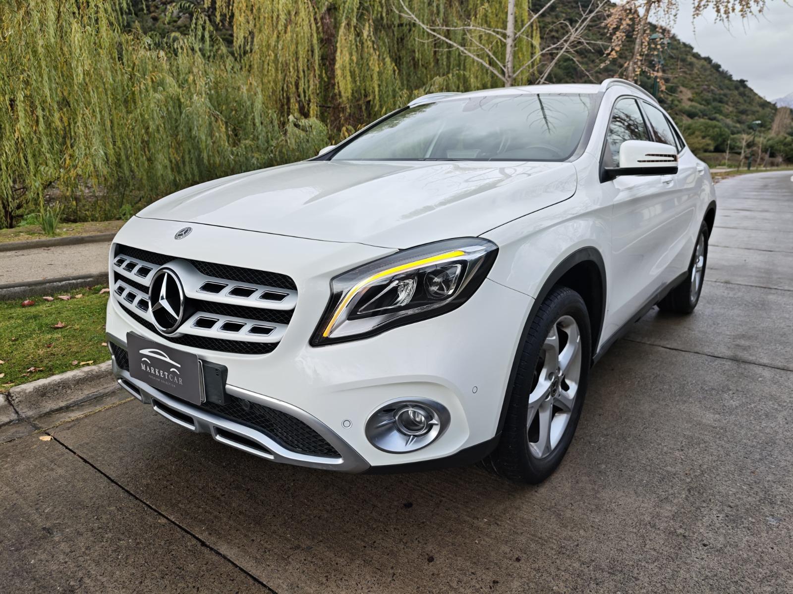 MERCEDES-BENZ GLA 200 FL 2019 UNICO DUENO, MANTENCIONES EN LA MARCA - FULL MOTOR