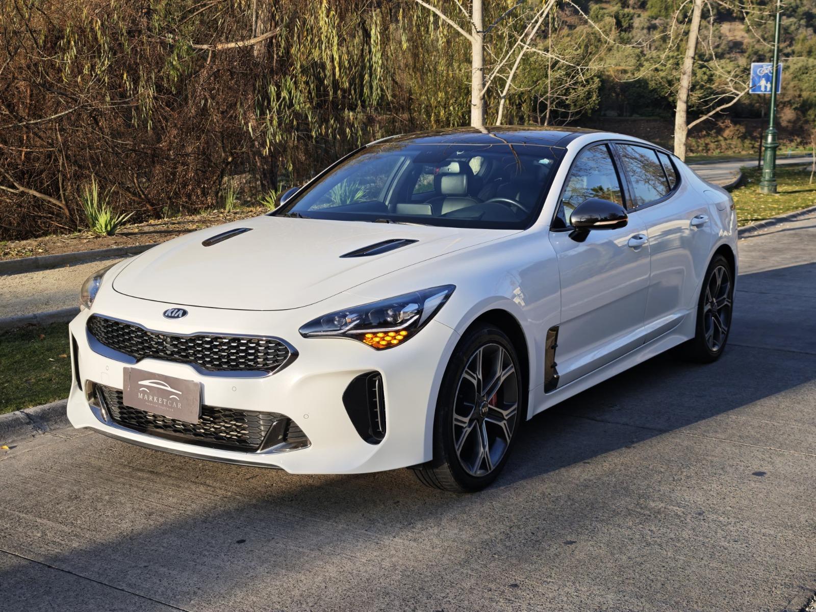 KIA STINGER GT 4x4 3.3 2021 IMPECABLE - 
