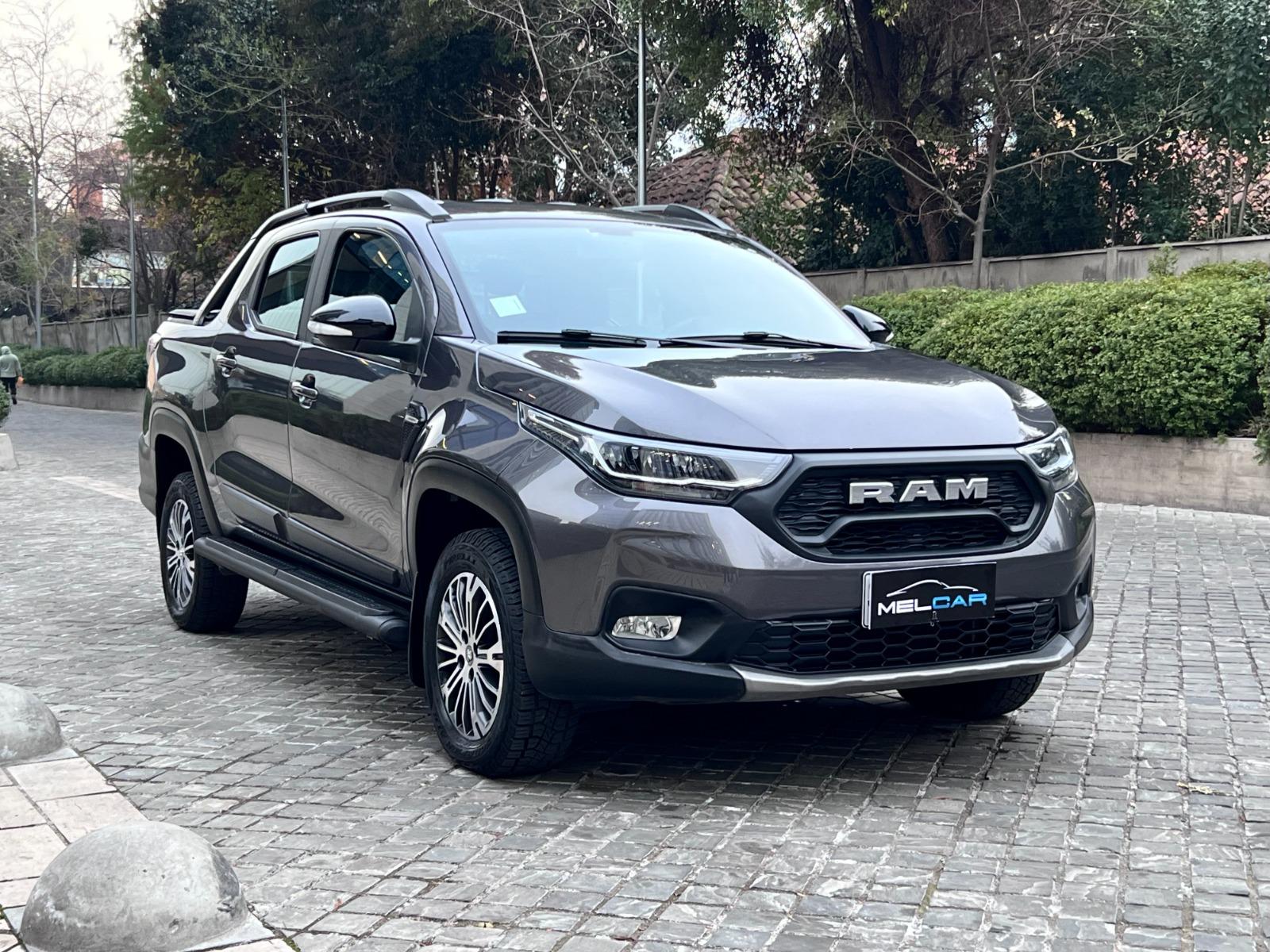 RAM 700 LONG HORN CVT 2023 ÚNICO DUEÑO - FULL MOTOR