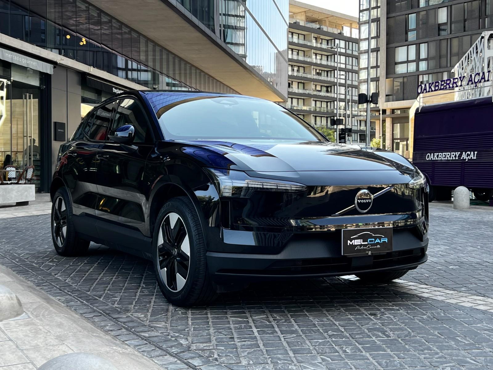 VOLVO EX30 CORE 100% ELÉCTRICO 2025 GARANTÍA DE FÁBRICA VIGENTE - FULL MOTOR