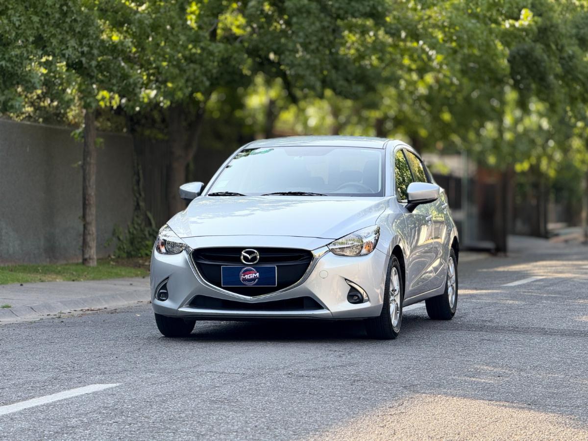 MAZDA 2 V Auto Skyactive 2021 EXCELENTE ESTADO - 