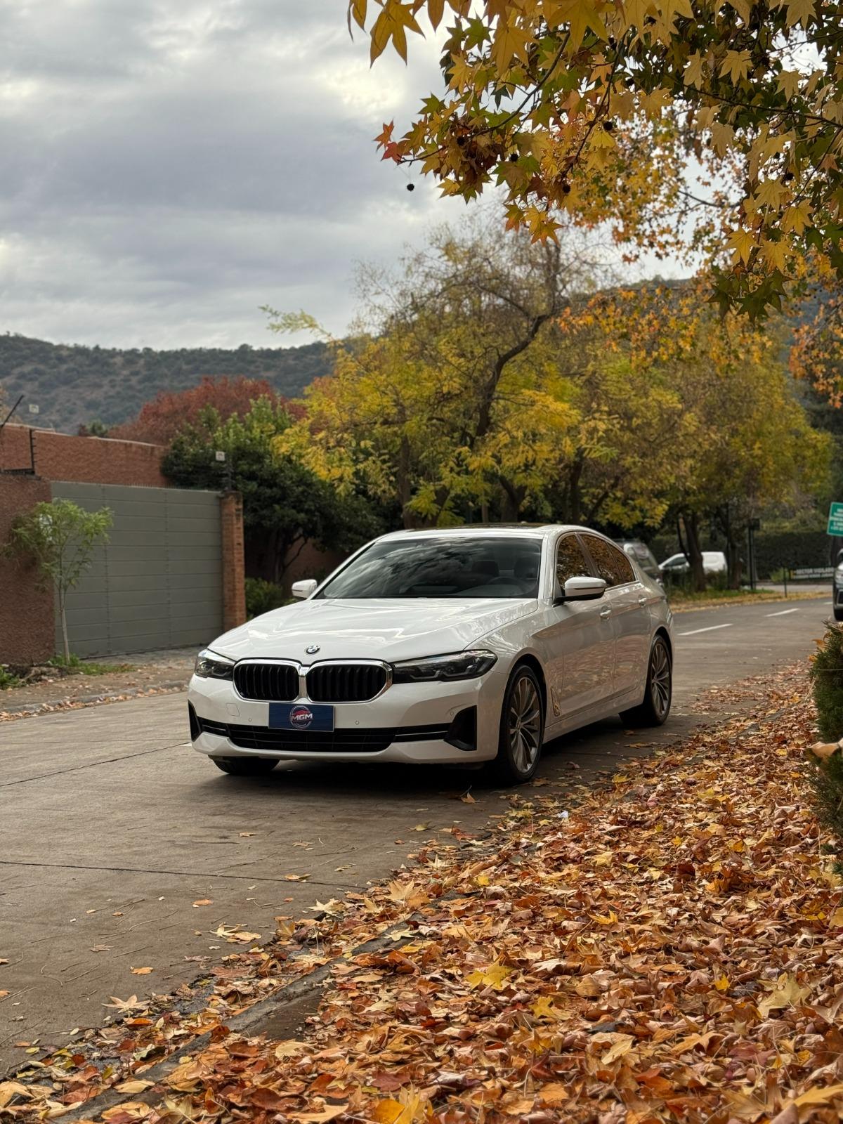 BMW 520D A Heritage 2021 - FULL MOTOR