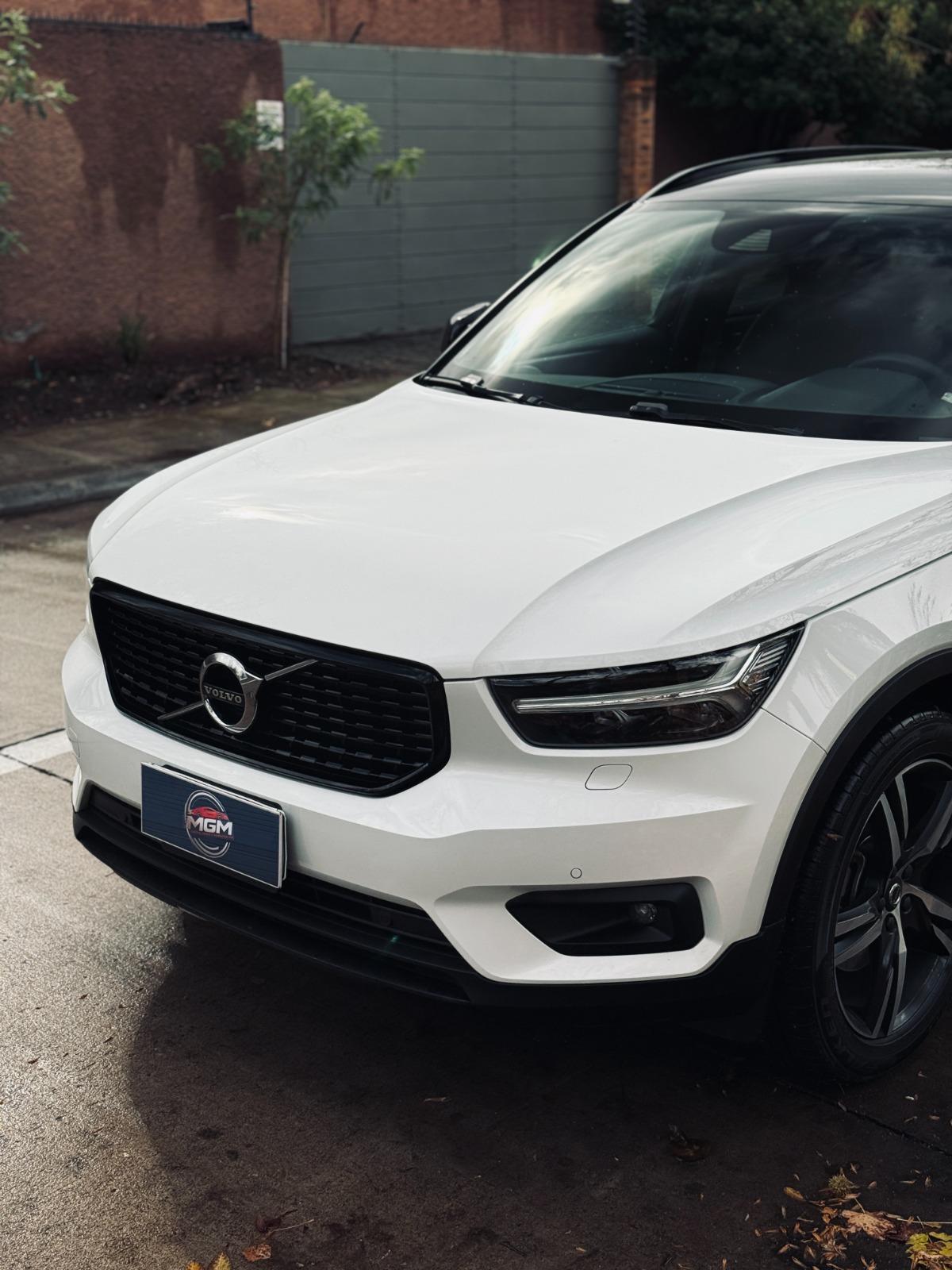 VOLVO XC40 T5 R-Design Auto 4WD 2020 IMPECABLE - 