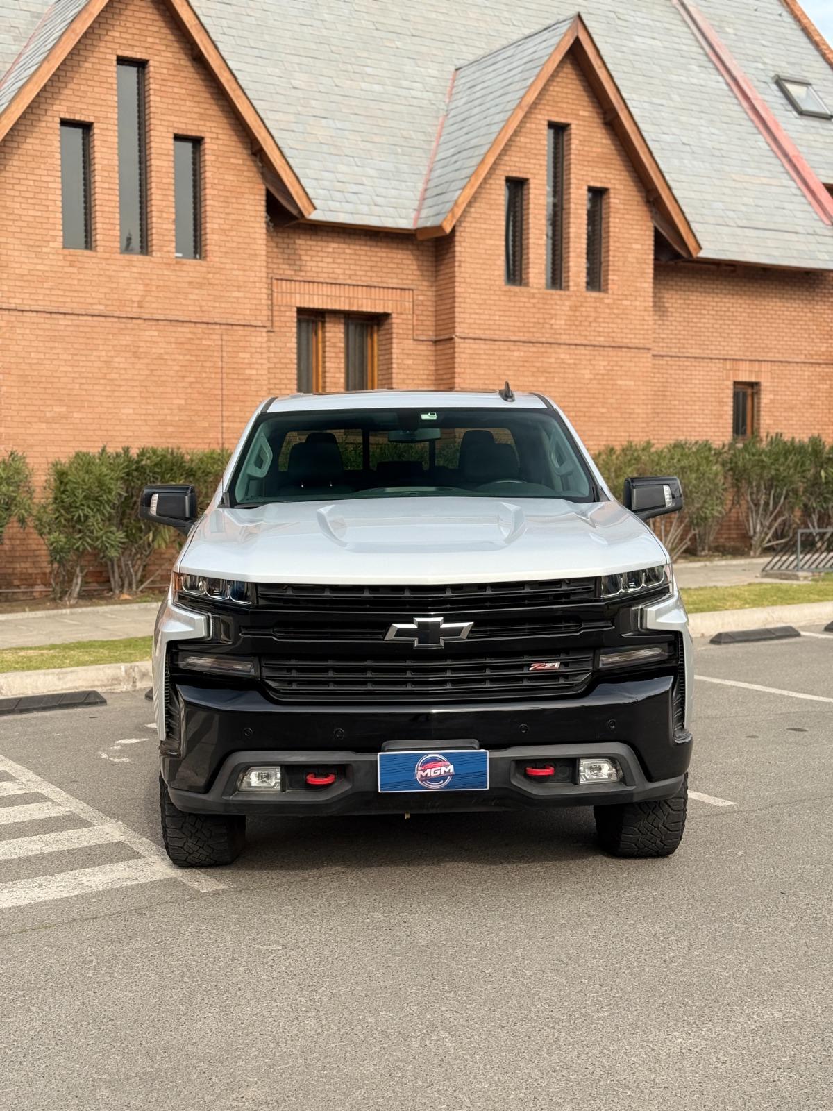CHEVROLET SILVERADO LT Trail Boss DC 4WD 2022 UNICO DUEÑO - POCO KILOMETRAJE - FULL MOTOR