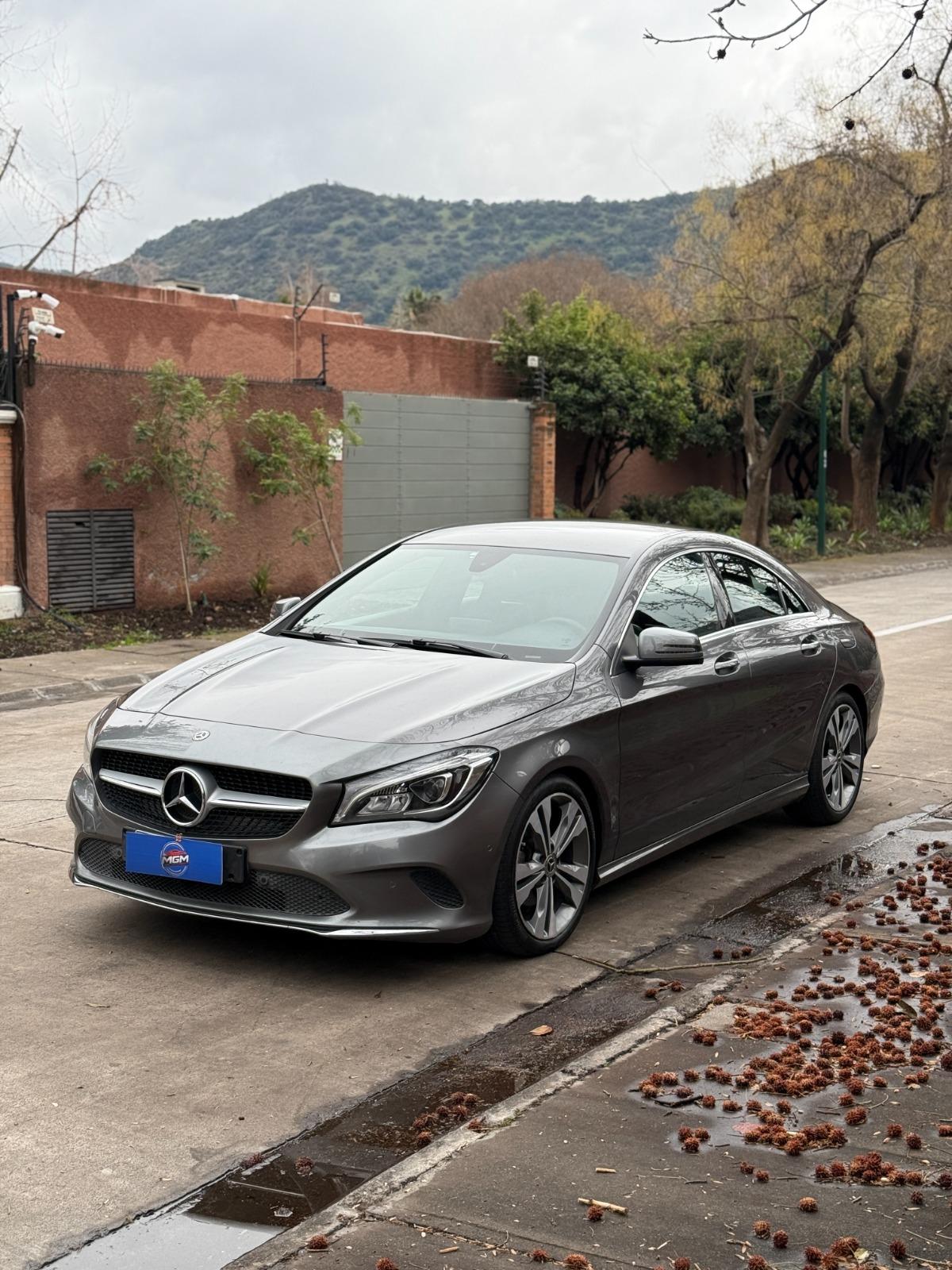 MERCEDES-BENZ CLA 200 2.1 CLA 200 CDI DCT Auto 2018 MANTENCIONES EN CONCESIONARIO - FULL MOTOR