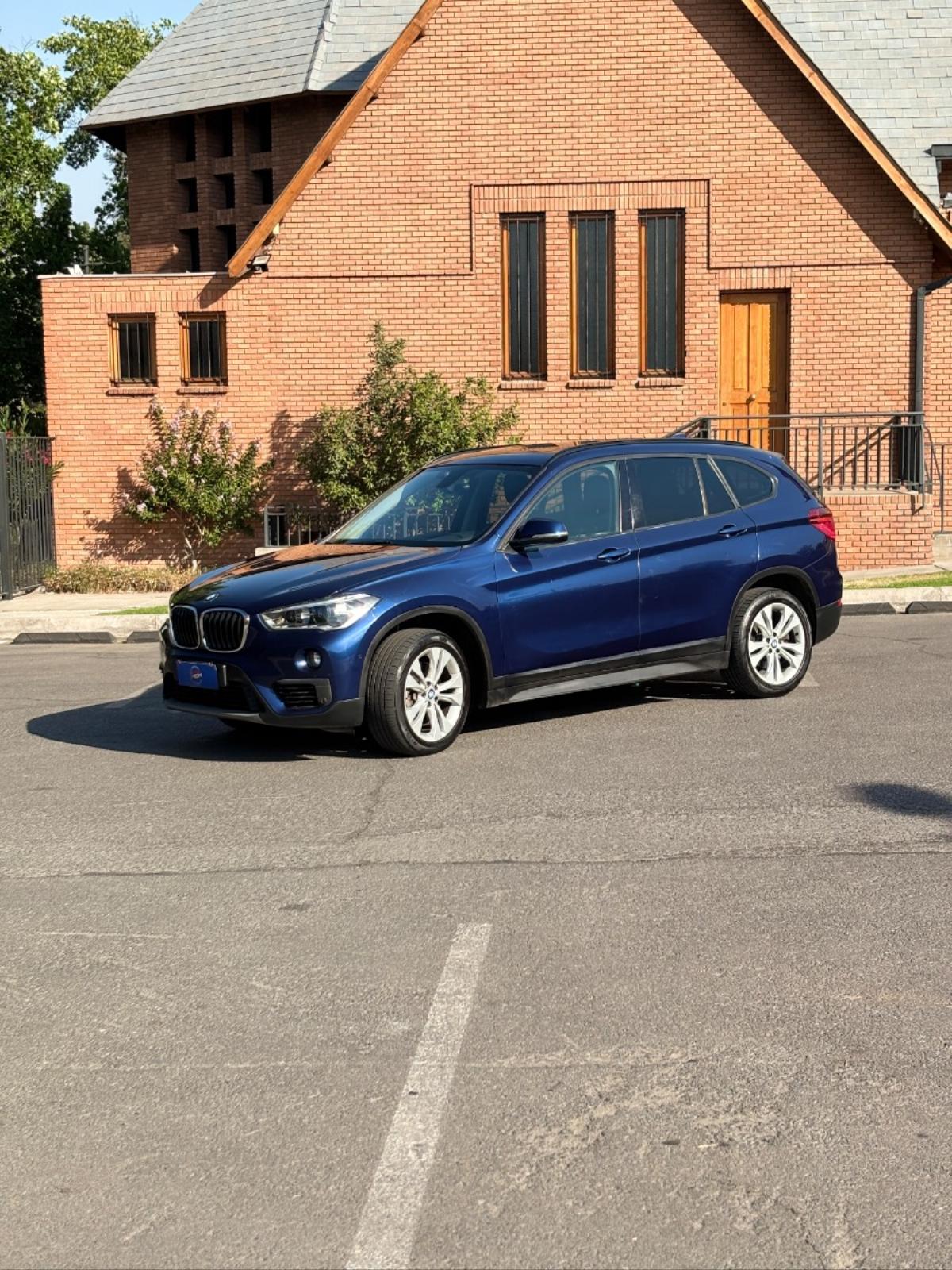 BMW X1 2.0 sDrive20i A Luxury 2019 - FULL MOTOR