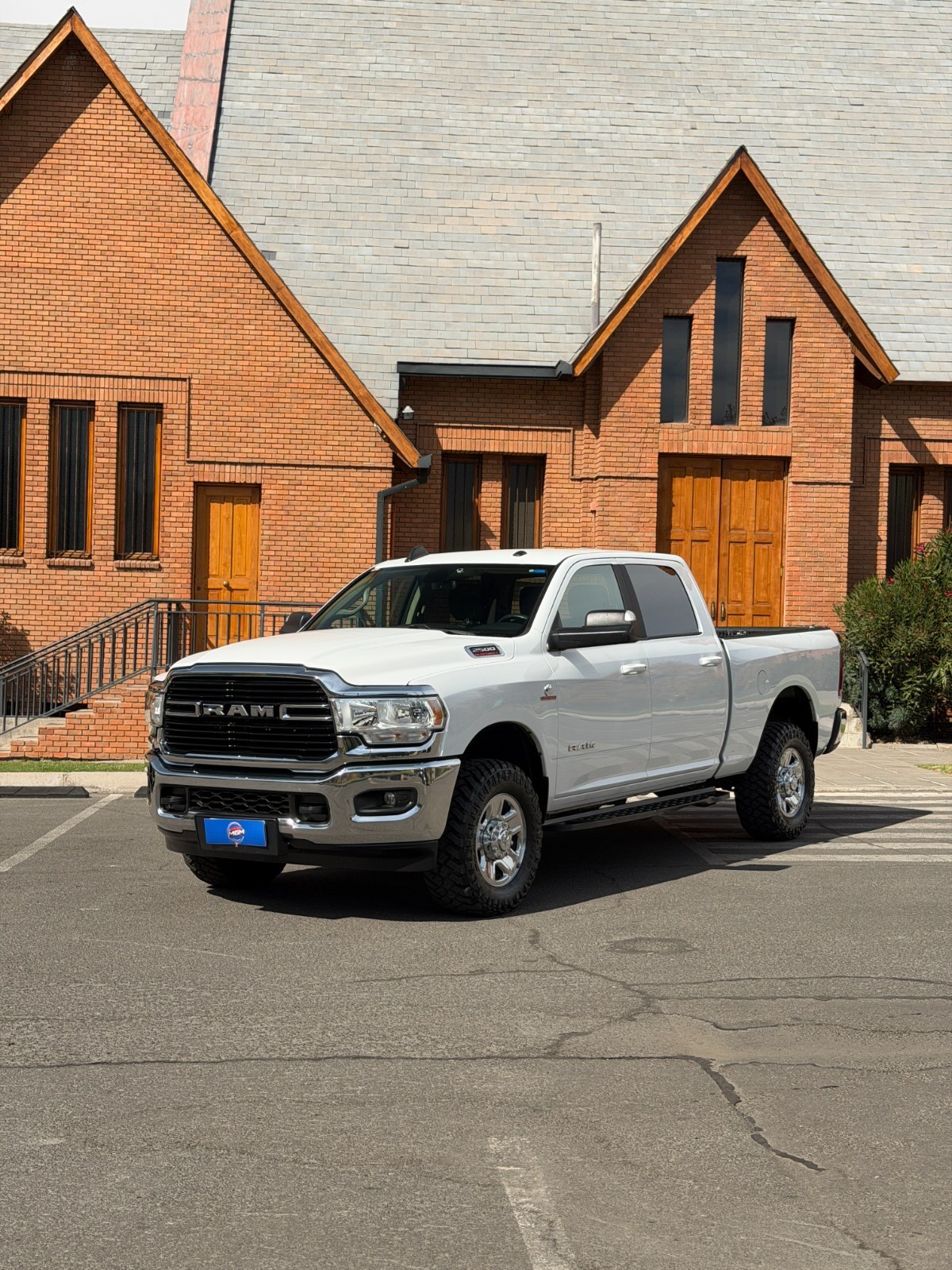 RAM 2500 BIGHORN 2021 Unico Dueño - Facturable - FULL MOTOR