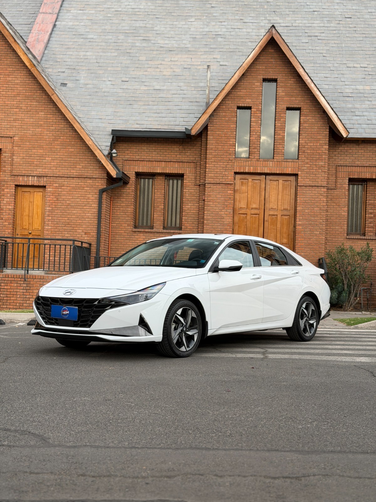 HYUNDAI ELANTRA Premium 2022 - FULL MOTOR