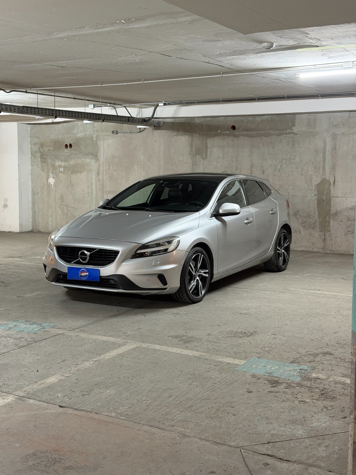 VOLVO V40 T5 R Design 2.0 2018 - FULL MOTOR
