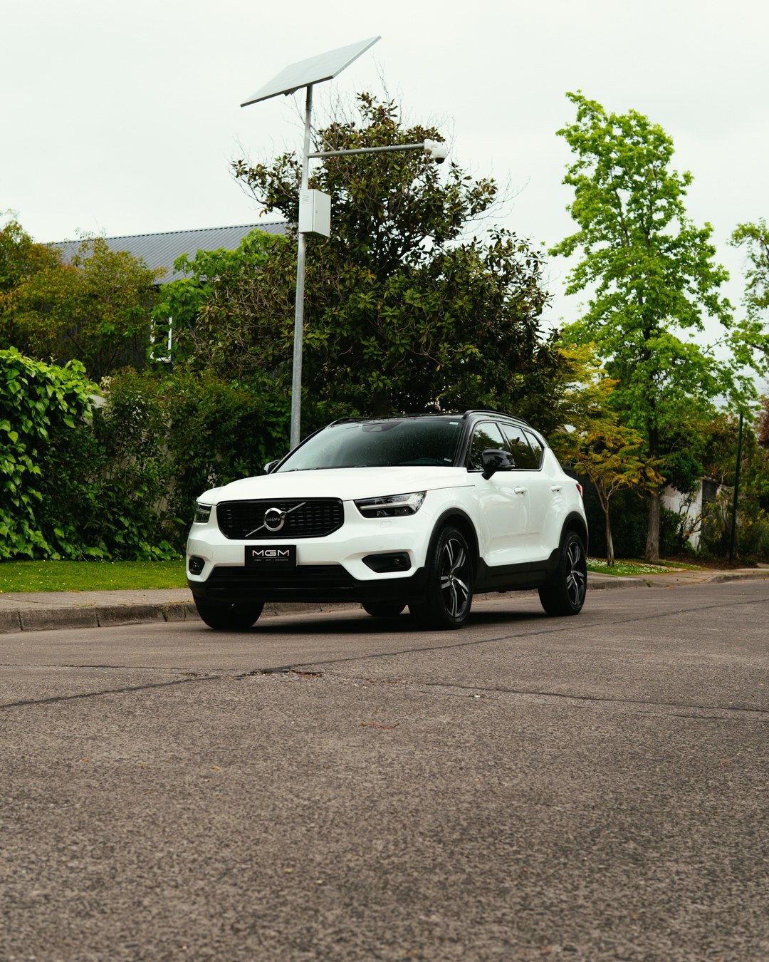 VOLVO XC40 2.0 T5 R-DESIGN AWD AT 2020 - FULL MOTOR