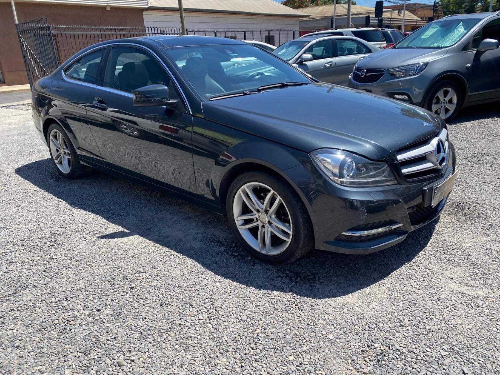 MERCEDES-BENZ C180 Coupe  2013 Techo panorámico  - 