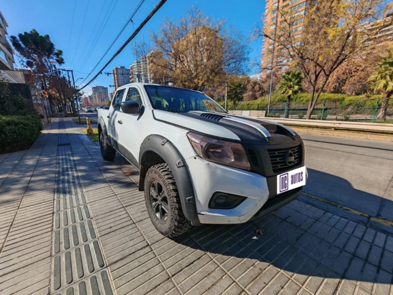 NISSAN NP300 XE 4X4 2020 Arreglada - 