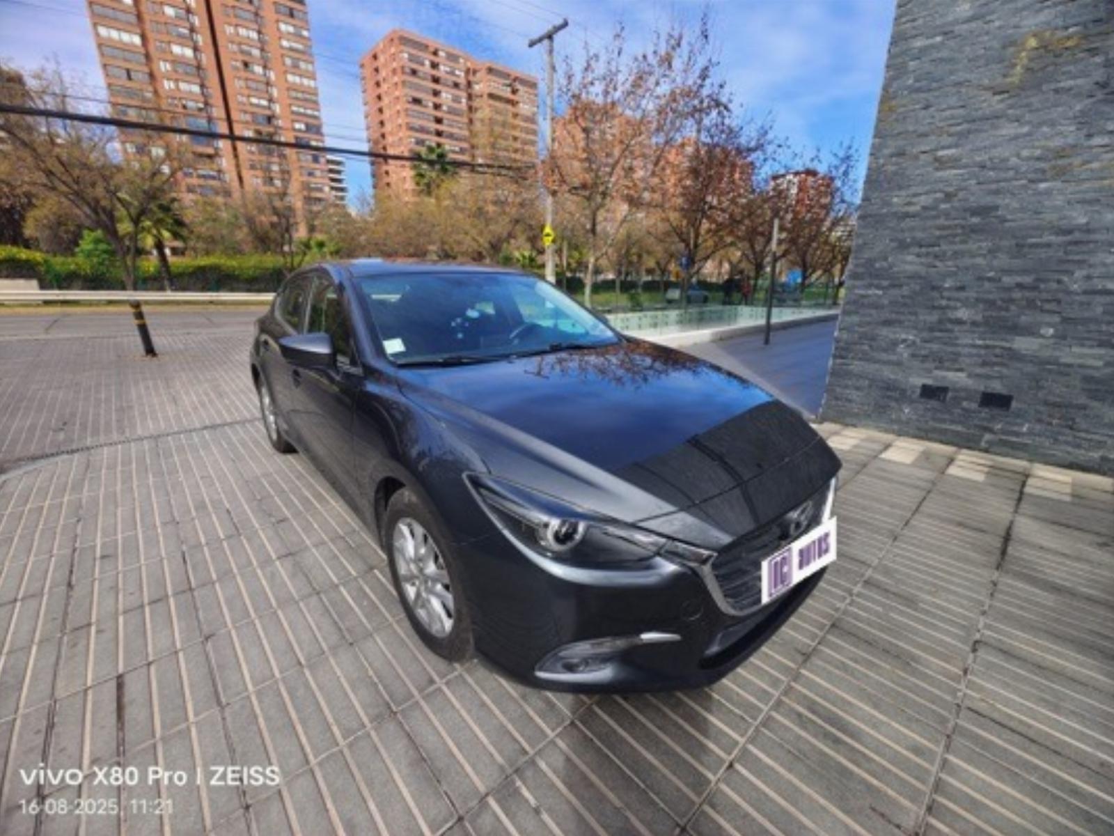 MAZDA 3  2.0 Manual Skyactiv-G V 2019 Excelente Oportunidad - 