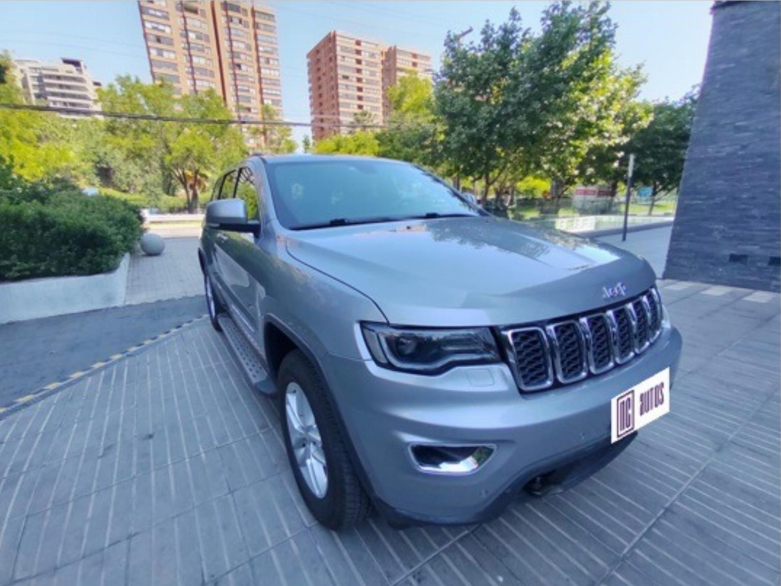 JEEP GRAND CHEROKEE 3.6 Laredo 4WD Auto 2018 Excelente Oportunidad - FULL MOTOR