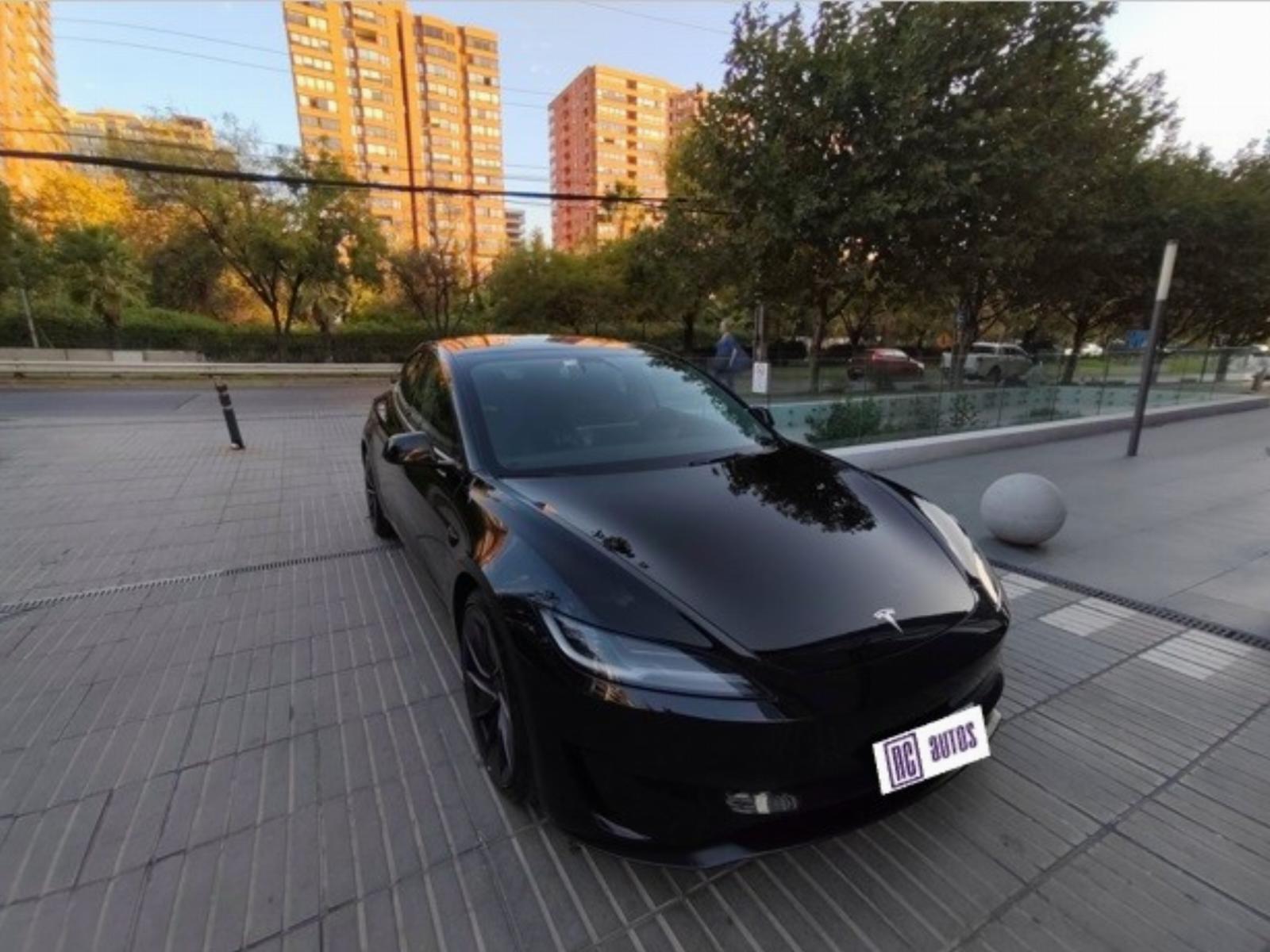 TESLA MODEL 3 BEV 79KWh Dual Motor Performance At 4WD 2025 Excelente Oportunidad - FULL MOTOR