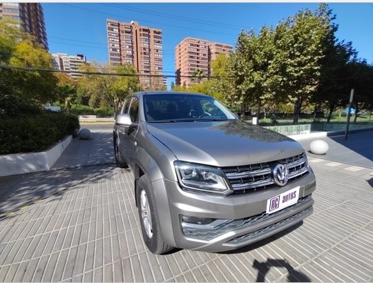 VOLKSWAGEN AMAROK 2.0 TDI Highline Auto 4WD 2020 Excelente Oportunidad - FULL MOTOR