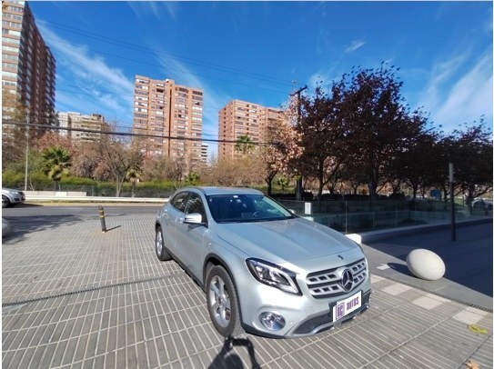 MERCEDES-BENZ GLA 200 1.6 SPORT 4X2 AT 5P 2020 Excelente Oportunidad - FULL MOTOR