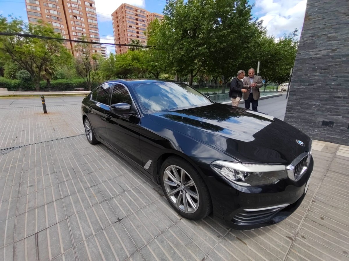 BMW 520I 2.0 EXECUTIVE 4X2 AT 5P 2019 AUTO A TODA PRUEBA - FULL MOTOR