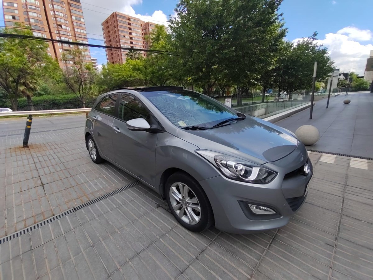 HYUNDAI I30 1.6 GLS 4X2 GD SUNROOF 6MT 5P 2015 AUTO A TODA PRUEBA - FULL MOTOR