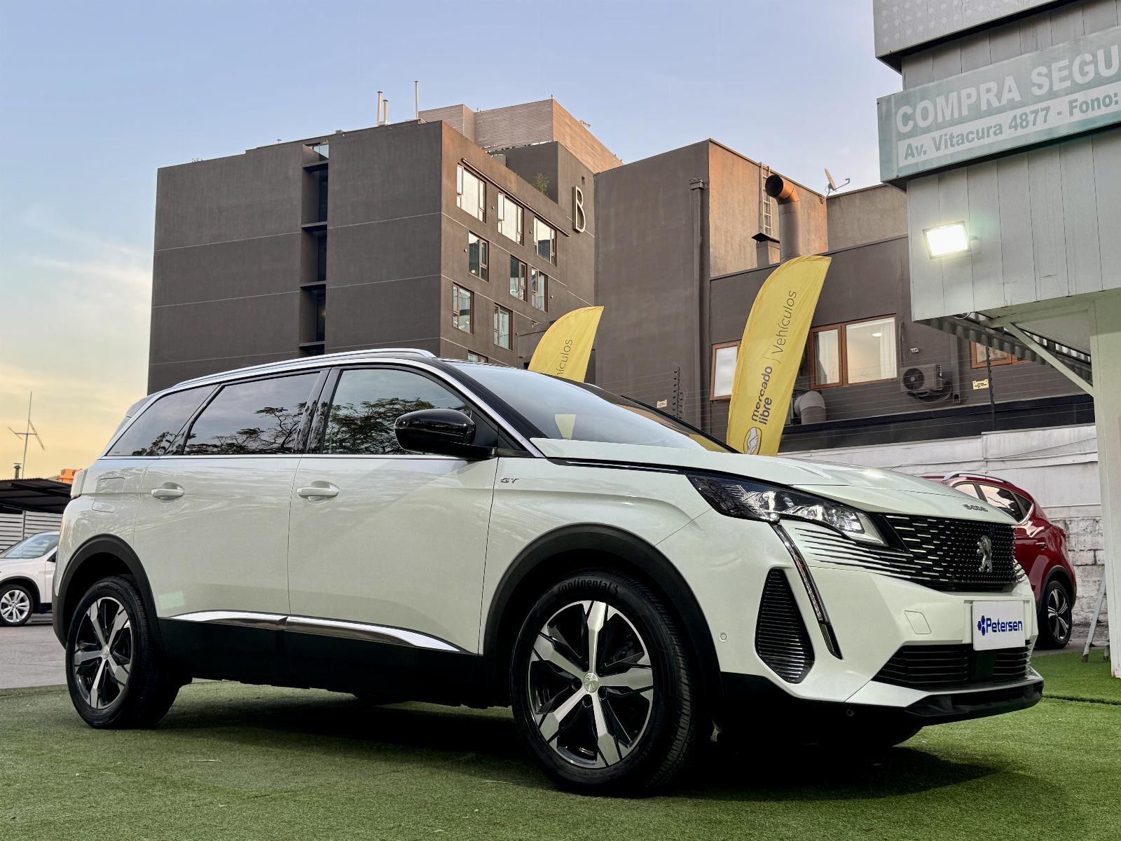 PEUGEOT 5008 GT BLUEHDI 130 EAT8 2023 UNICO DUEÑO - FULL MOTOR
