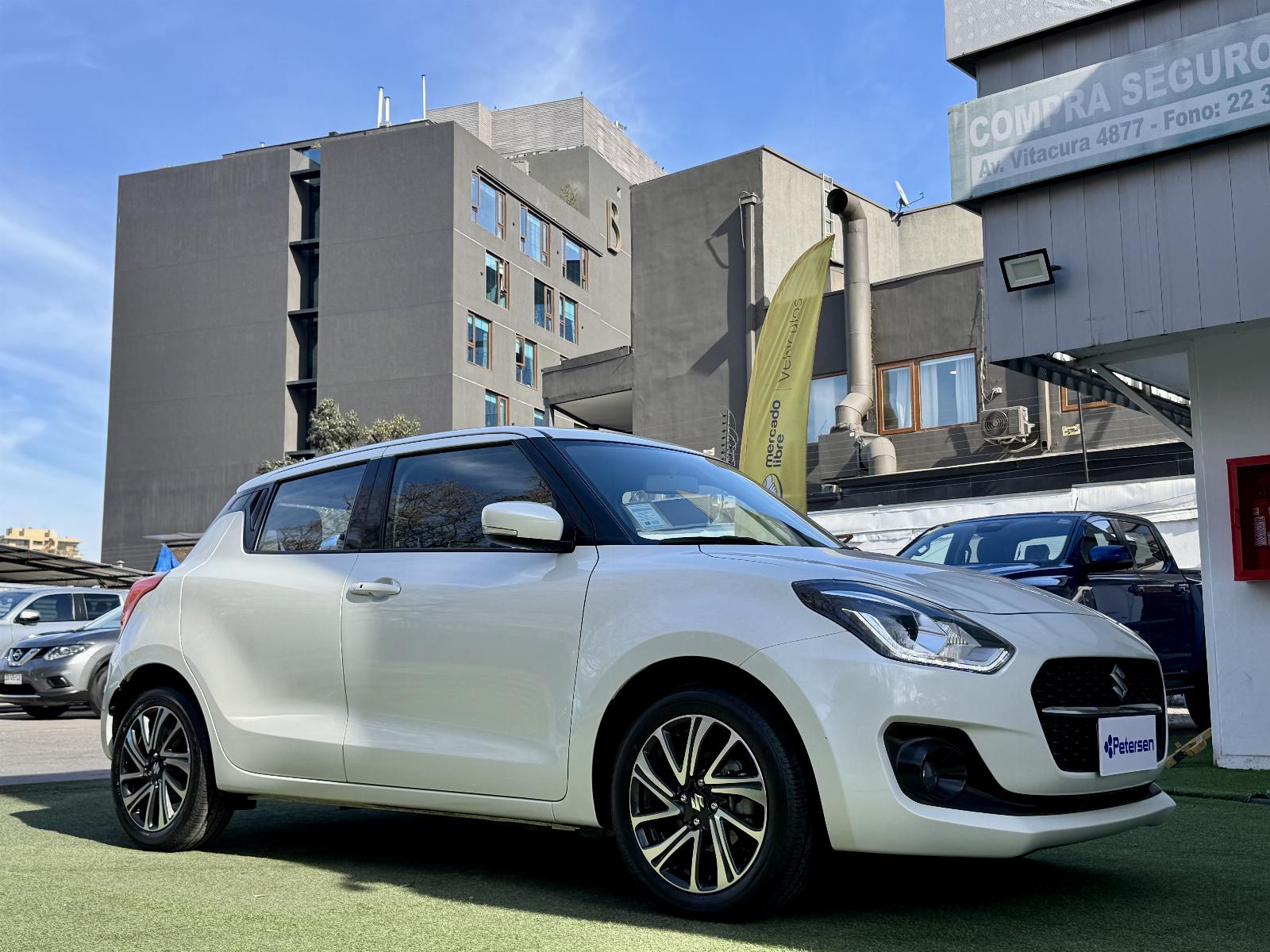 SUZUKI SWIFT 1,2 GLX 2024 UNICO DUEÑO - FULL MOTOR