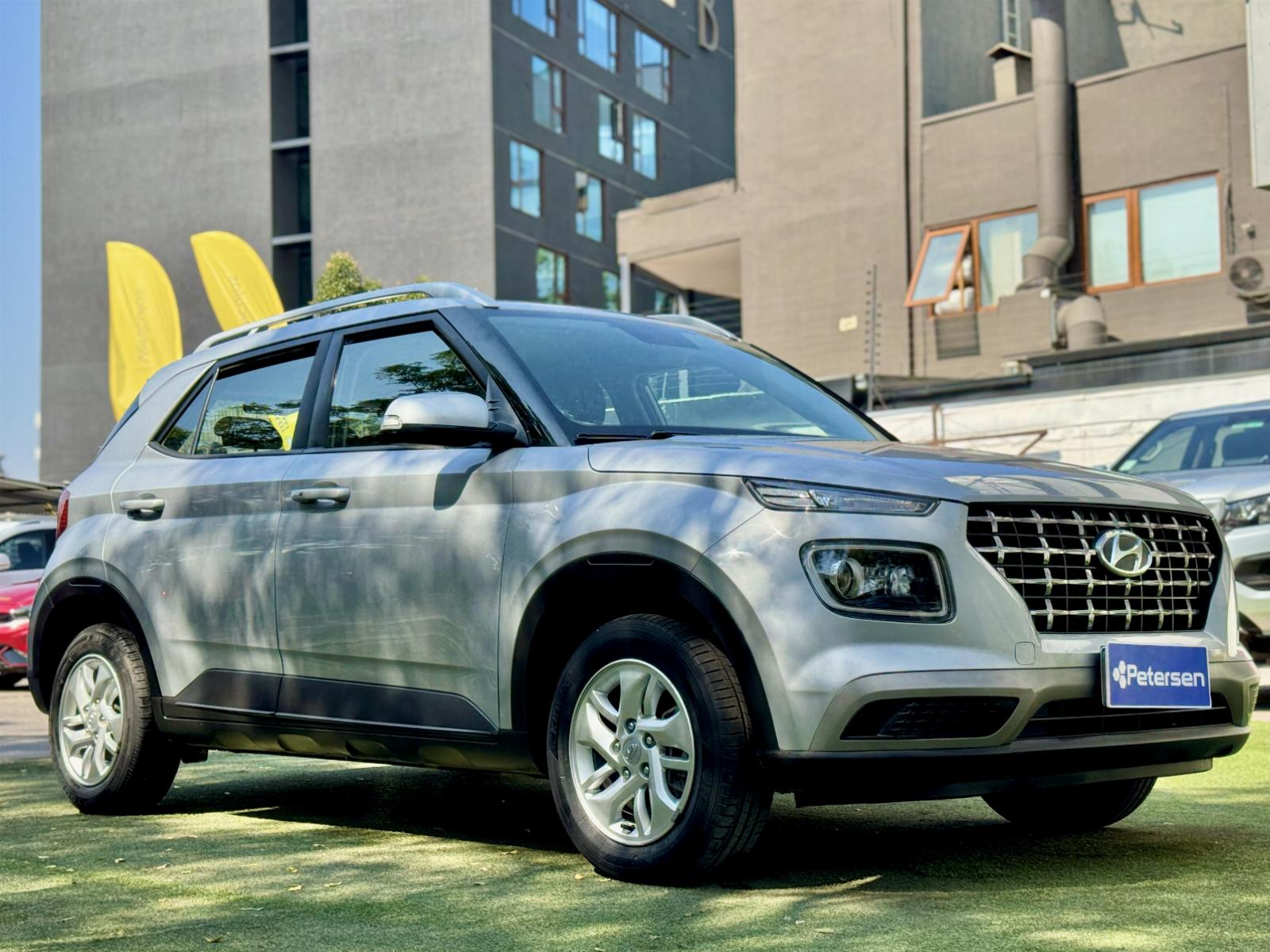 HYUNDAI VENUE QX 1.6 MT VALUE 2021 UNICO DUE&Ntilde;O - FULL MOTOR