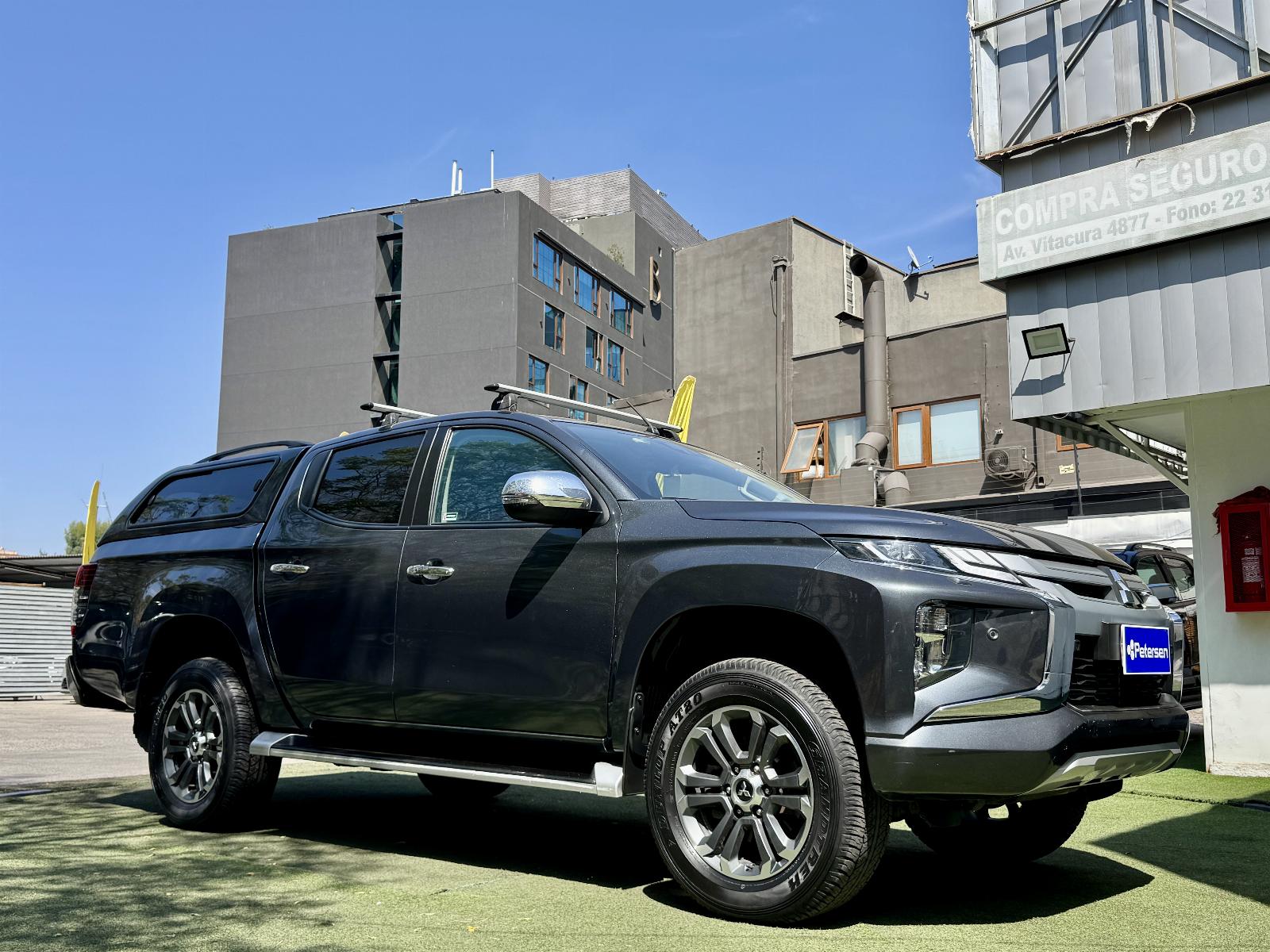 MITSUBISHI L200 D/C 4X4 TD DAKAR CRS AT 2021 UNICO DUE&Ntilde;O - FULL MOTOR