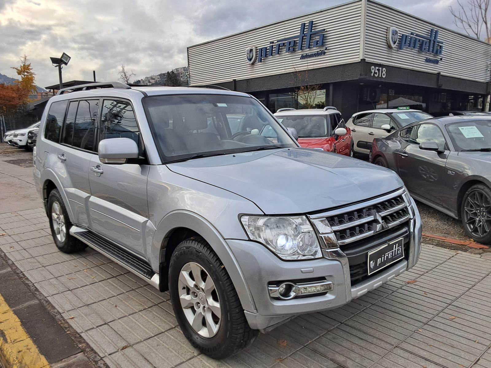 MITSUBISHI MONTERO CR 4X4 3.2 AUT 2016 MANTENCIONES AL DIA, IMPECABLE - 