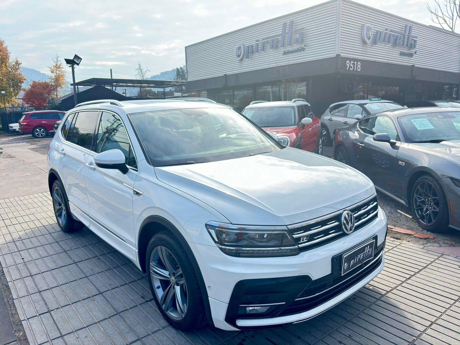 VOLKSWAGEN TIGUAN  2.0 TSI DSG R-LINE 7A 4MOTION 2019 MANTENCIONES AL DIA, IMPECABLE - 