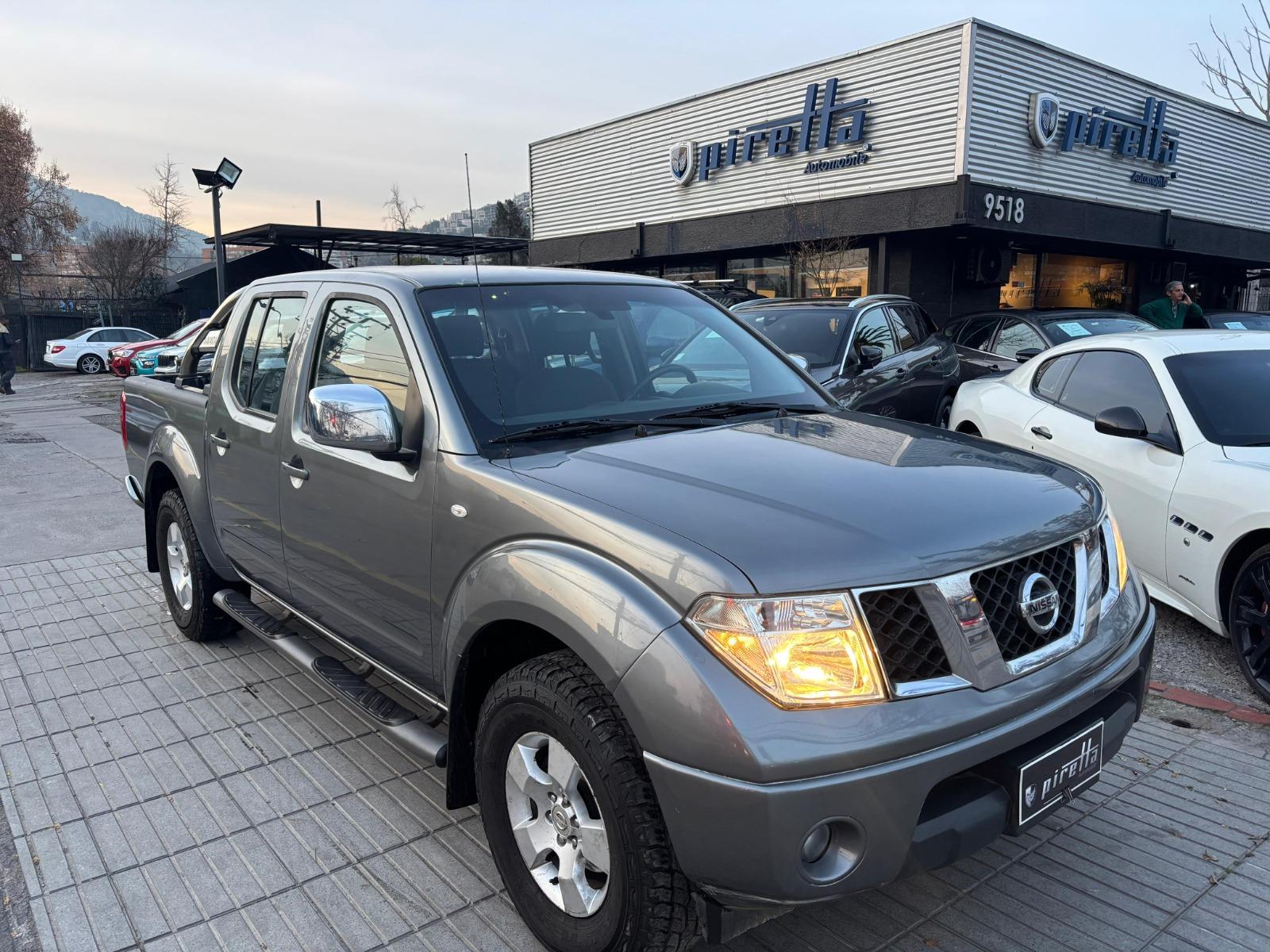 NISSAN NAVARA DCAB 4X4 2.5 AUT 2013 OPORTUNIDAD - FULL MOTOR