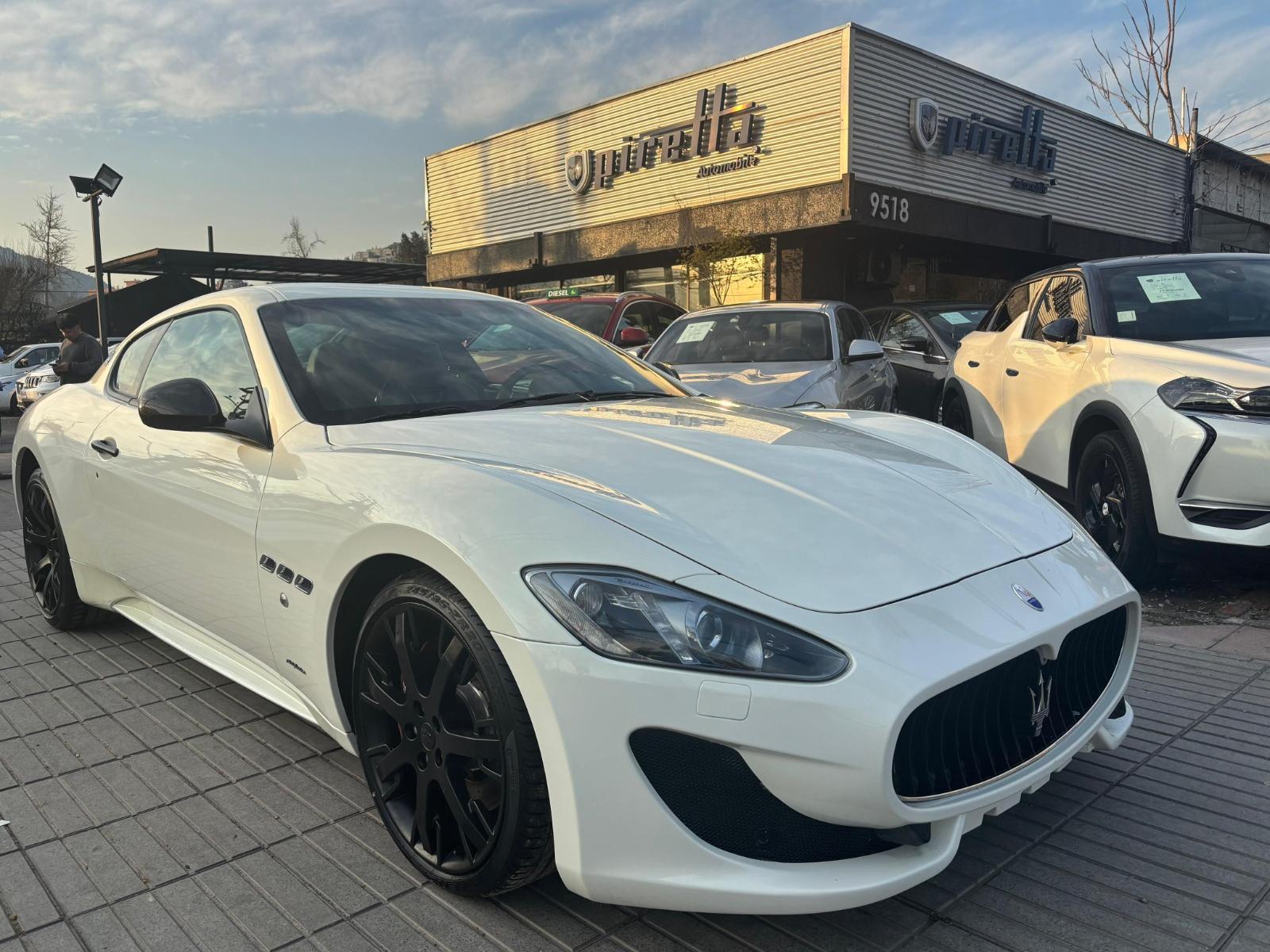 MASERATI GRAN TURISMO 4.7 2013 MANTENCIONES AL DIA, IMPECABLE - FULL MOTOR